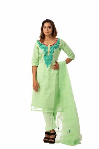 MADHULIKA KOTA DORIA THREAD EMBROIDERY UNSTICHED DRESS MATERIAL WITH PLAIN BOTTOM